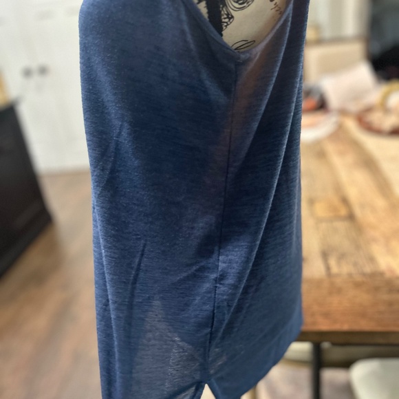 🔵EUC - BANANA REPUBLIC COWL NECK SLEEVELESS TOP🔵 - Picture 7 of 10